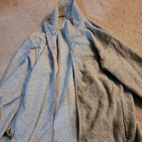 Light gray fleece jacket with slight imperfections on sleeves, size Small - Picture 1 of 5
